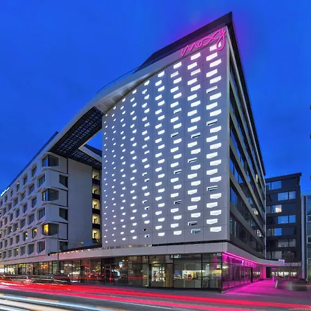 Moxy Frankfurt City Center