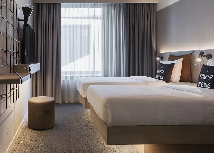 Moxy Frankfurt Center فندق 3*