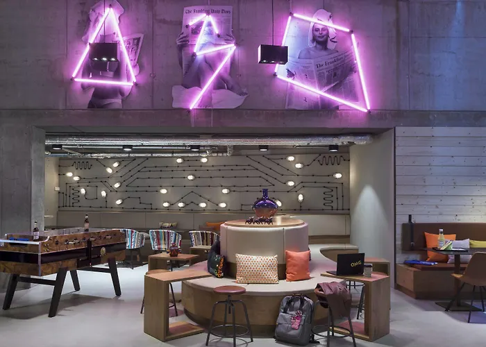 Moxy Frankfurt Center 3* فرانكفورت