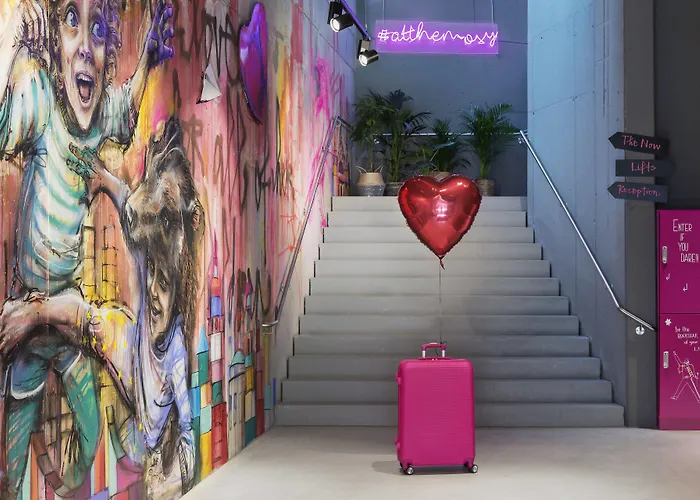 Moxy Frankfurt Center فندق 3*